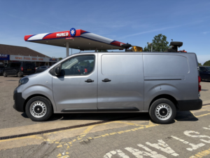 2025 Vauxhall Vivaro 1.5 Vivaro Panelvan L2 Prime 1.5td 120 S/s Mt6 in Grey — image 4