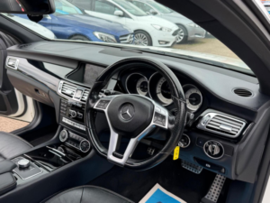 2012 Mercedes-Benz Cls 2.1 Cls250 Cdi Blueefficiency Sport Coupe G-Tronic+ Euro 5 (s/s) 4dr in White — image 3