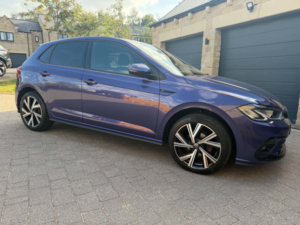 2022 Volkswagen Polo 1.0 Tsi R-Line in Purple — image 2