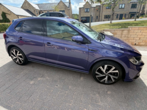 2022 Volkswagen Polo 1.0 Tsi R-Line in Purple — image 3