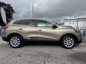 2016 Renault Kadjar 1.5 Dynamique Nav Dci 110 in Beige — image 6