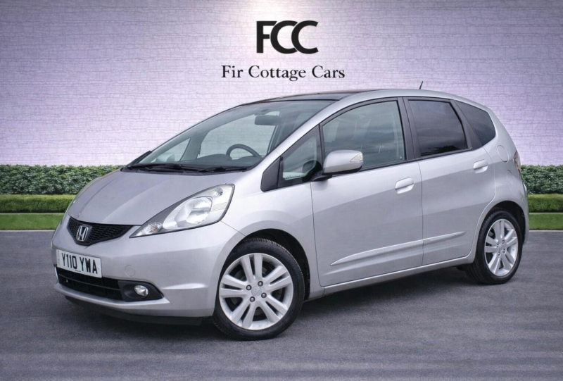 2010 Honda Jazz 1.4 I-Vtec Ex I Shift Euro 4 5dr in Silver — image 1