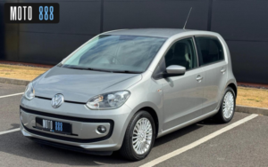2012 Volkswagen Up! 1.0 Bluemotion Tech High Up! Euro 5 (s/s) 5dr in Silver — image 3