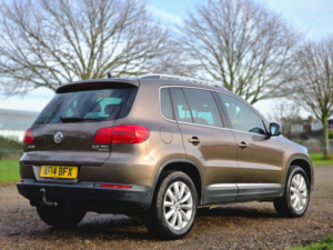 2014 Volkswagen Tiguan 2.0 Tdi Bluemotion Tech Match DSG 4WD Euro 5 (s/s) 5dr in Brown — image 6