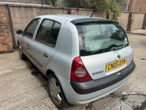 2005 Renault Clio 1.2 16v Expression in Silver — image 4