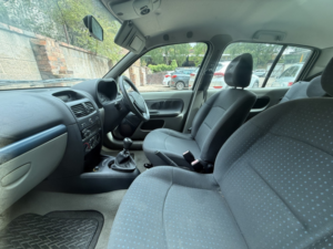 2005 Renault Clio 1.2 16v Expression in Silver — image 6