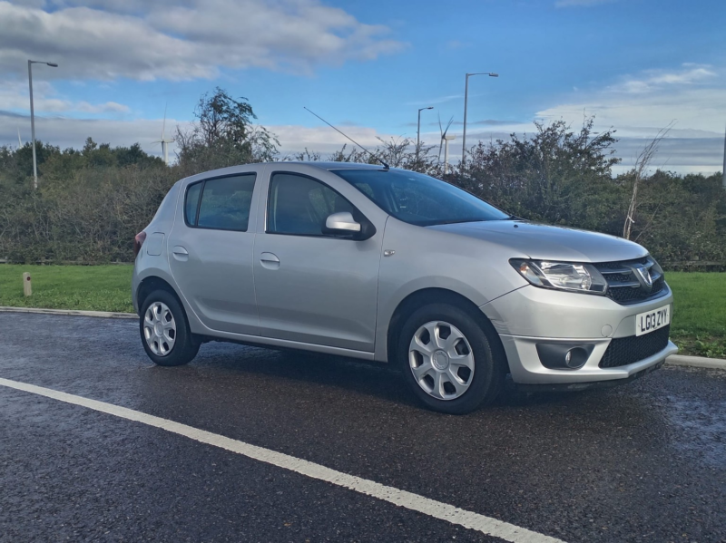 2013 Dacia Sandero 1.2 Laureate in Silver — image 1
