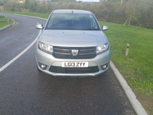 2013 Dacia Sandero 1.2 Laureate in Silver — image 3