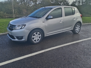 2013 Dacia Sandero 1.2 Laureate in Silver — image 4
