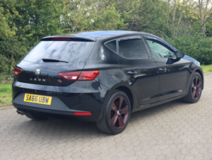 2016 SEAT Leon 2.0 Tdi Fr in Black — image 3