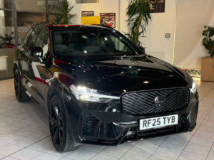2025 Volvo Xc60 2.0 Black Edition Plus T6 AWD (350 Hp) in Black — image 2