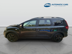 2025 Dacia Jogger Extreme in Black — image 5
