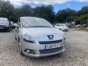2013 Peugeot 5008