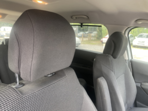 2013 Peugeot 5008 1.6 Hdi Active in Silver — image 6