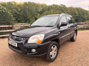 2010 Kia Sportage 2.0 Crdi Xs 2WD 5dr in Black — image 4