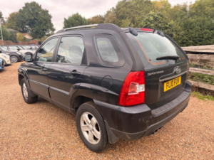 2010 Kia Sportage 2.0 Crdi Xs 2WD 5dr in Black — image 5