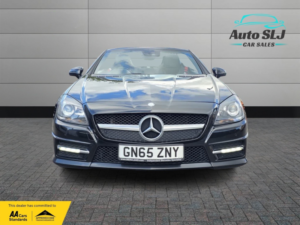 2015 Mercedes-Benz Slk 2.1 Slk250d Amg Sport in Black — image 5