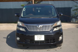 2010 Toyota Vellfire 2.4 24z in Black — image 2