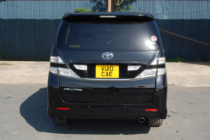 2010 Toyota Vellfire 2.4 24z in Black — image 5