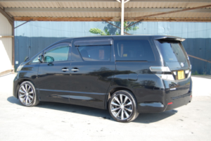 2010 Toyota Vellfire 2.4 24z in Black — image 6