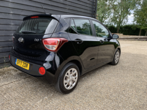 2017 Hyundai I10 1.2 Se Hatchback 5dr Petrol Manual Euro 6 (87 Ps) (2017) in Black — image 3