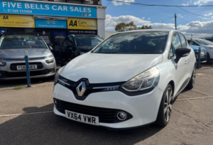 2014 Renault Clio 1.5 Dci Dynamique S Medianav Edc Euro 5 5dr in White — image 2