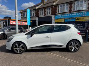 2014 Renault Clio 1.5 Dci Dynamique S Medianav Edc Euro 5 5dr in White — image 3