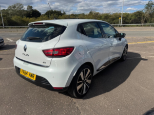 2014 Renault Clio 1.5 Dci Dynamique S Medianav Edc Euro 5 5dr in White — image 5