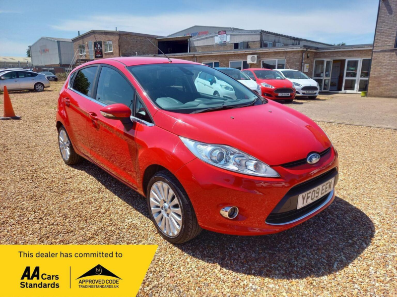 2009 Ford Fiesta 1.4 Titanium 5dr in Red — image 1