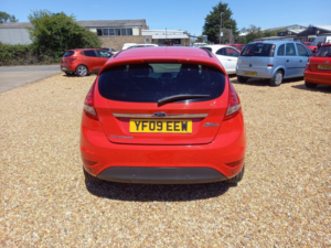 2009 Ford Fiesta 1.4 Titanium 5dr in Red — image 6