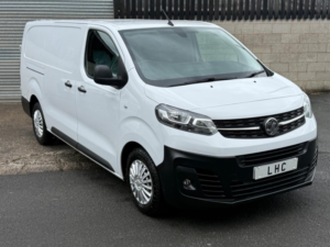 2023 Vauxhall Vivaro 1.5 Turbo D 2900 Prime L2 H1 Euro 6 (s/s) 6dr in White — image 2