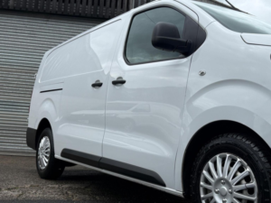 2023 Vauxhall Vivaro 1.5 Turbo D 2900 Prime L2 H1 Euro 6 (s/s) 6dr in White — image 6