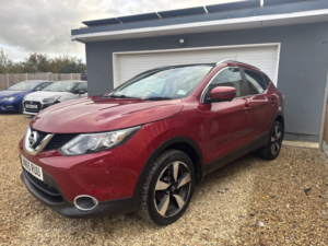 2016 Nissan Qashqai 1.6 Dci N-Tec+ in Red — image 3