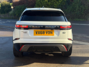 2018 Land Rover Range Rover Velar 2.0 P250 R-Dynamic Hse Auto 4WD Euro 6 (s/s) 5dr in White — image 6