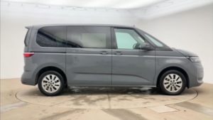 2023 Volkswagen Multivan 1.4 Tsi 13kwh Life MPV 5dr Petrol Plug-In Hybrid DSG Euro 6 (s/s) (218 Ps) in Grey — image 2