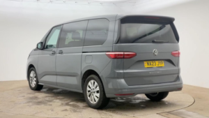 2023 Volkswagen Multivan 1.4 Tsi 13kwh Life MPV 5dr Petrol Plug-In Hybrid DSG Euro 6 (s/s) (218 Ps) in Grey — image 3