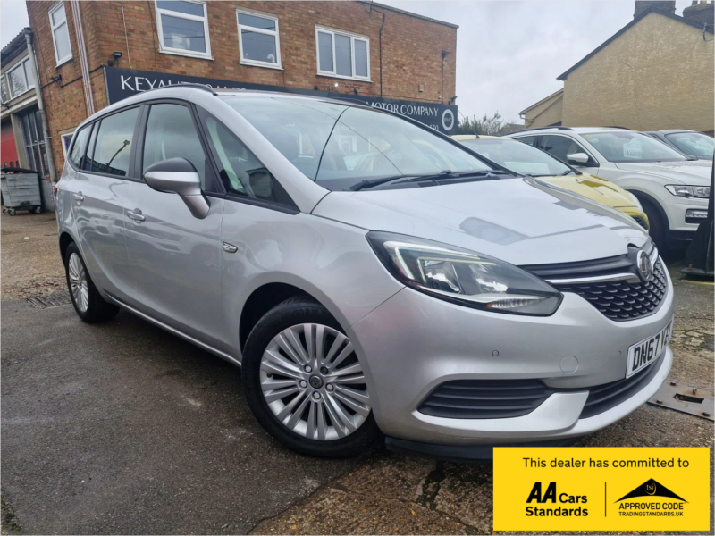 2017 Vauxhall Zafira Tourer 1.4i Turbo Design MPV 5dr Petrol Manual Euro 6 (140 Ps) in Silver — image 1