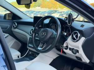 2019 Mercedes-Benz Gla 2.1 Gla200d Sport (executive) 7g-Dct Euro 6 (s/s) 5dr in Blue — image 2