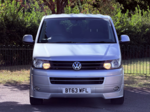 2013 Volkswagen Transporter 2.0 Tdi T30 Highline in Silver — image 2