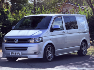 2013 Volkswagen Transporter 2.0 Tdi T30 Highline in Silver — image 3