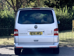 2013 Volkswagen Transporter 2.0 Tdi T30 Highline in Silver — image 5
