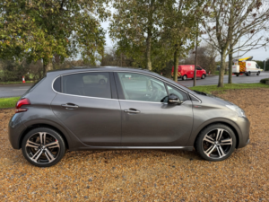 2019 Peugeot 208 1.5 Bluehdi Gt Line Hatchback 5dr Diesel Manual Euro 6 (s/s) (100 Ps) in Grey — image 2