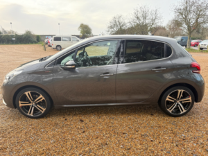 2019 Peugeot 208 1.5 Bluehdi Gt Line Hatchback 5dr Diesel Manual Euro 6 (s/s) (100 Ps) in Grey — image 6
