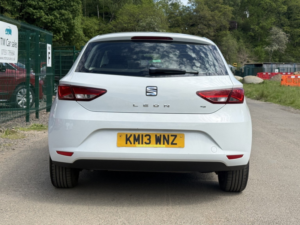 2013 SEAT Leon 2.0 Tdi Cr Se Hatchback 5dr Diesel DSG Euro 5 (s/s) (150 Ps) in Multicolour — image 6