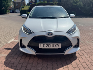 2020 Toyota Yaris 1.5 Vvt-H Excel E-CVT Euro 6 (s/s) 5dr in White — image 3