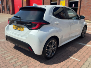 2020 Toyota Yaris 1.5 Vvt-H Excel E-CVT Euro 6 (s/s) 5dr in White — image 4
