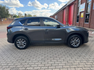 2024 Mazda Cx-5 2.0 E-Skyactiv G Mhev Centre-Line Euro 6 (s/s) 5dr in Grey — image 5