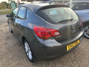 2012 Vauxhall Astra 1.4 16v Active in Grey — image 4