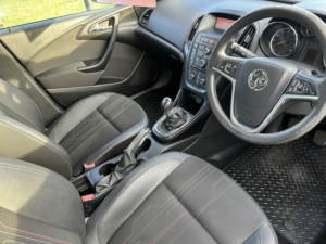 2012 Vauxhall Astra 1.4 16v Active in Grey — image 6