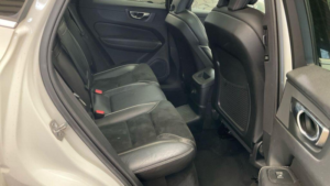 2019 Volvo Xc60 2.0h T8 Twin Engine 10.4kwh R-Design Auto AWD Euro 6 (s/s) 5dr in White — image 6